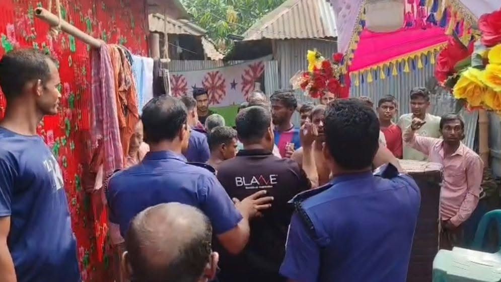 চোরাই গরু দিয়ে বৌভাত আয়োজনের অভিযোগ, বরের বাবা গ্রেফতার