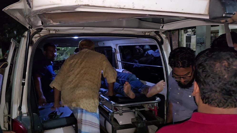 গাজীপুরে বিকাশের গাড়িতে সশস্ত্র হামলা, গুলি করে প্রায় আড়াই কোটি টাকা ছিনতাই