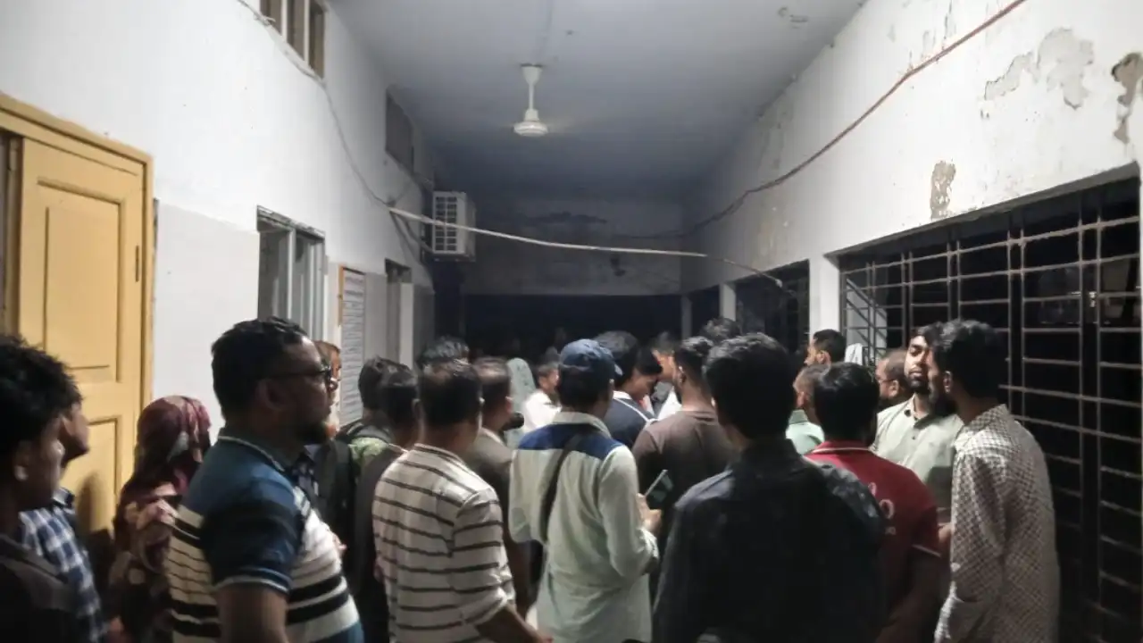 পাবনার আতাইকুলায় বিএনপি নেতাসহ দুজনকে গুলি করে হত্যা