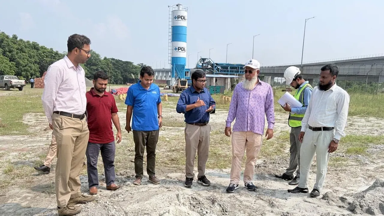 পদ্মা সেতুর জাজিরা প্রান্তে নদীভাঙন রোধ ও উন্নয়নকাজ দ্রুত শেষ করার নির্দেশ