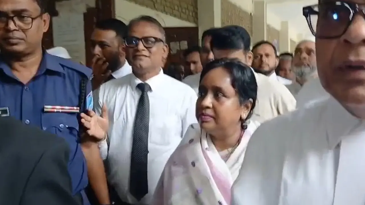 হত্যা মামলায় পুনর্জামিন পেলেন আইভী, আদালত ছাড়লেন ‘জয় বাংলা’ স্লোগানে