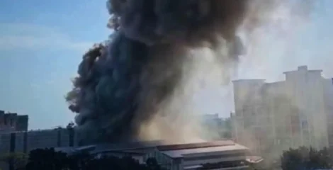 টঙ্গীতে ওষুধ কারখানার আগুন সাড়ে ১২ ঘণ্টার যৌথ চেষ্টায় নিয়ন্ত্রণে, ক্ষয়ক্ষতির পরিমাণ এখনো অনিশ্চিত