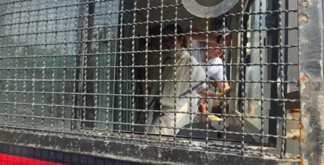 নয়াদিল্লিতে বিক্ষোভ থেকে মমতা ব্যানার্জী আটক