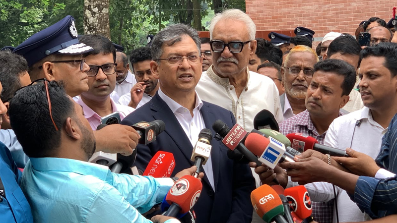 গুম ও ক্রসফায়ার নিয়ে যা বললেন স্বরাষ্ট্রমন্ত্রী