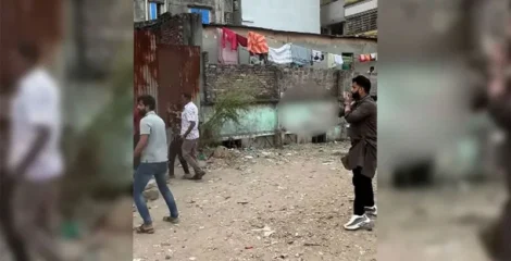 ইশরাকের অভিযানের পরদিনও দয়াগঞ্জে প্রকাশ্যে মাদক বেচাকেনা, ২৪ ঘণ্টাই চলছে গাঁজার হাট