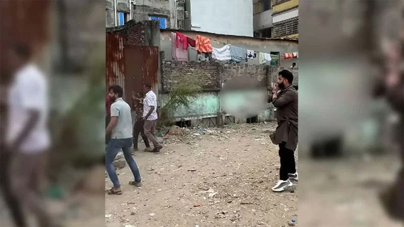 ইশরাকের অভিযানের পরদিনও দয়াগঞ্জে প্রকাশ্যে মাদক বেচাকেনা, ২৪ ঘণ্টাই চলছে গাঁজার হাট